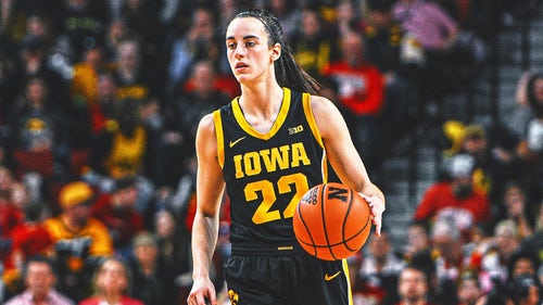WOMEN'S COLLEGE BASKETBALL Trending Image: No. 4 Iowa takes down Illinois behind Caitlin Clark's triple-double